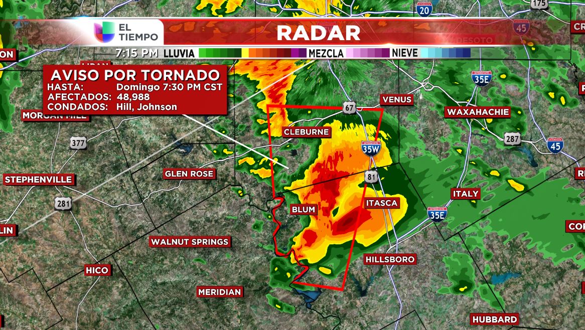 AlbertEltiempo's tweet photo. Radar 7:11pm aviso por tornado ahora en Johnson y Hill hasta las 7:30 pm por una tormenta severa capaz de producir un tornado #refugioya https://t.co/N7ozYwWHAI