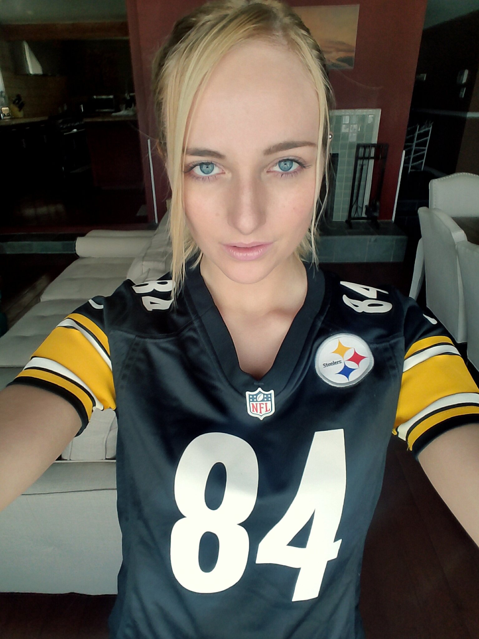 1 pic. This is it!!! We gotta win this game! #SteelersNation #GoSteelers #HereWeGo #antoniobrown #MyBoys