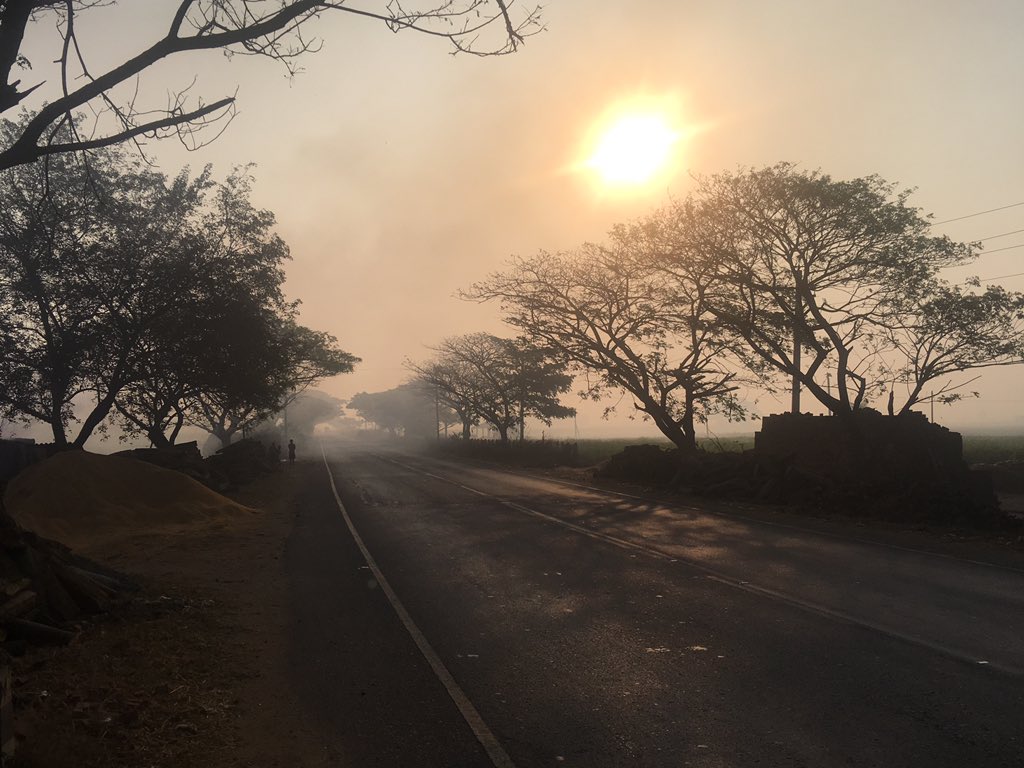 kathmandu_it's tweet photo. Good Morning India! #charity #india #braintumour #travel #morning #sunrise #sun #beautiful #donate #walking #trekking #challenge https://t.co/3IJJumIfbb