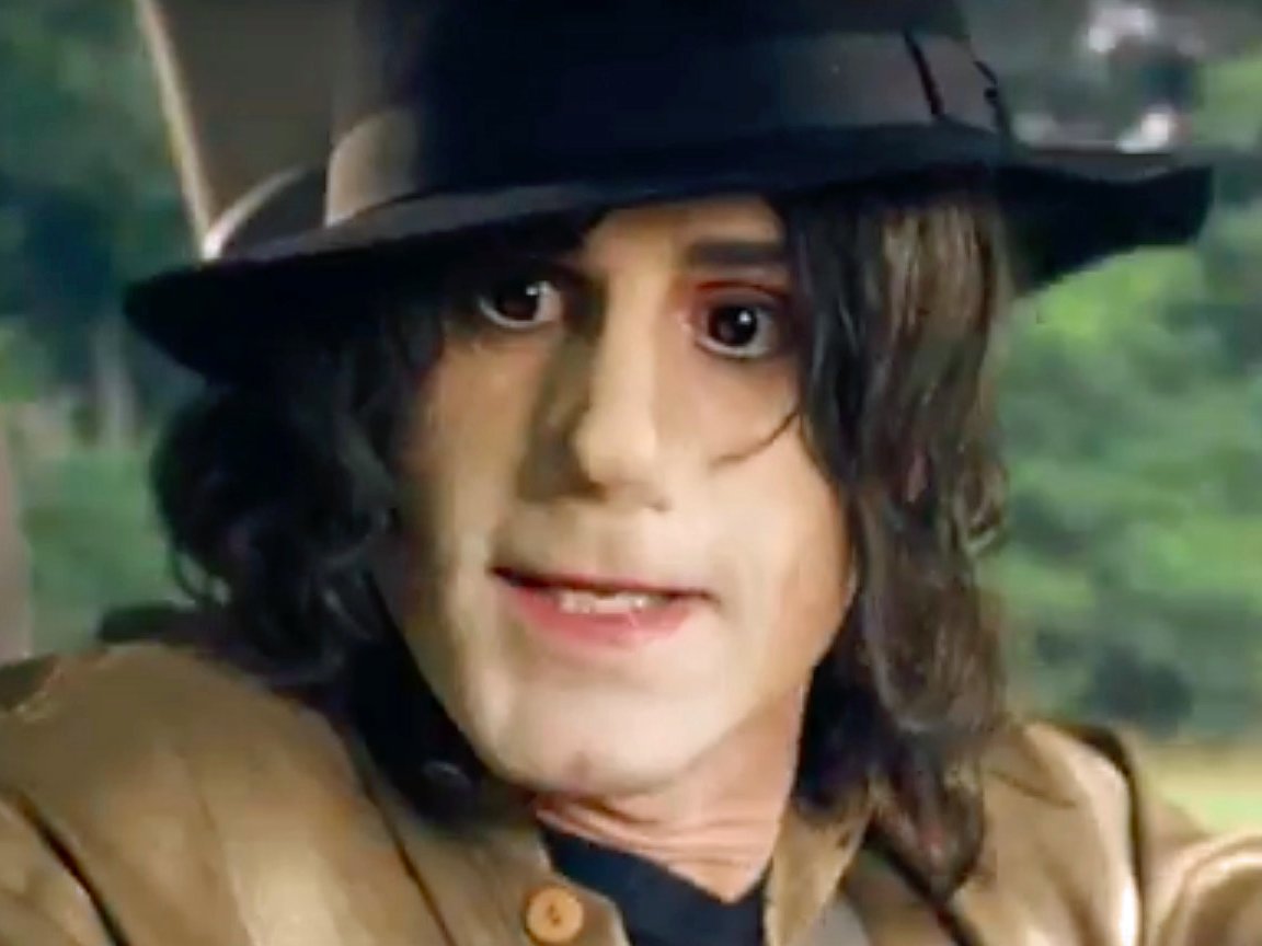 Your_Daily_Dish's tweet photo. Michael Jackson's family was NOT happy with the now cancelled #UrbanMyths episode. https://t.co/rMiKXL5sSx https://t.co/pdFEYTfjsZ