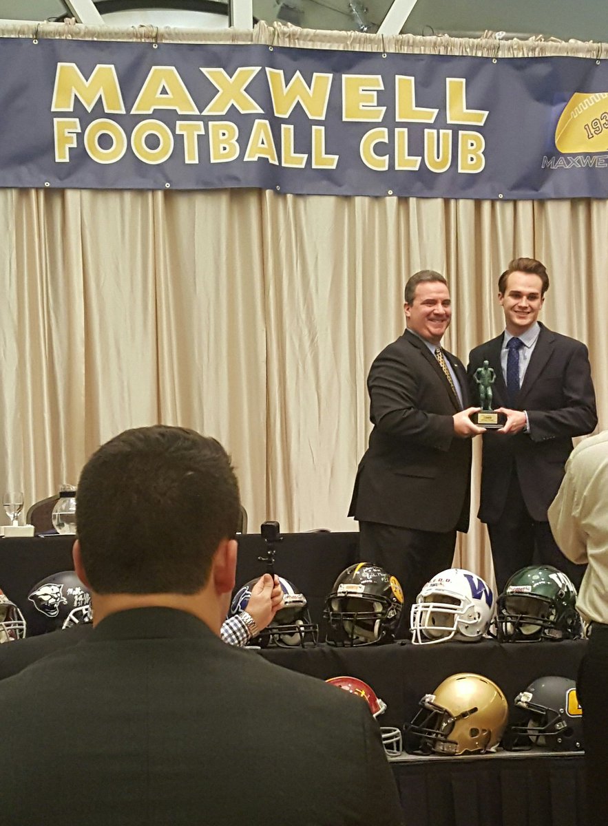 WHRHighSchool's tweet photo. Congrats to Matthew Dufner, honored tonight with a #NJ_minimax award for his hard work and accomplishments on and off the field! #WHRHSPride https://t.co/Nd2RALpG5G