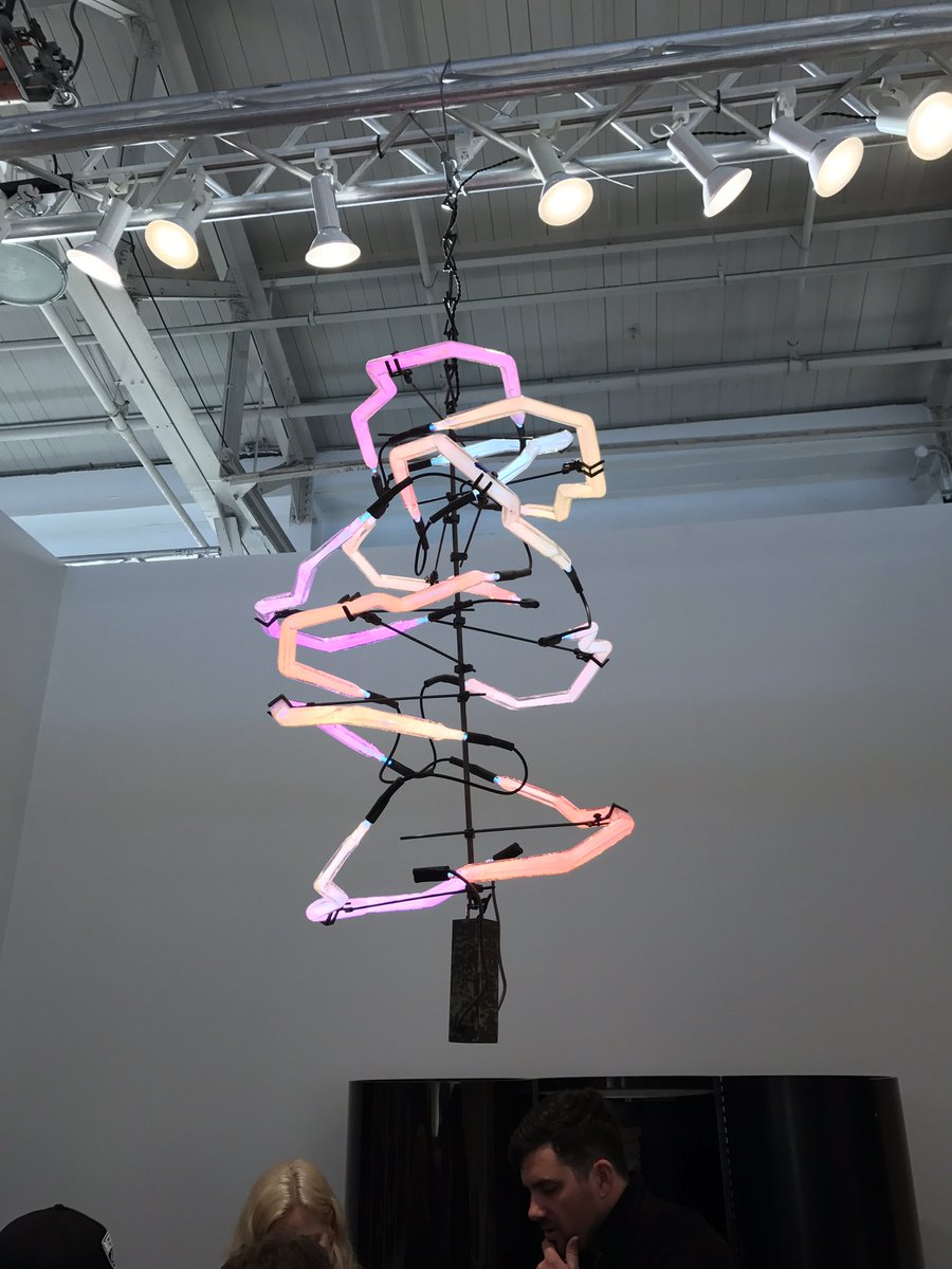 YTsuna's tweet photo. Scenes from @FOGFair. Part 1. #yvesklein #spencerfinch #thaddeuswolfe #ContemporaryArt #fair #neon #sculpture https://t.co/nKc2NP7evF