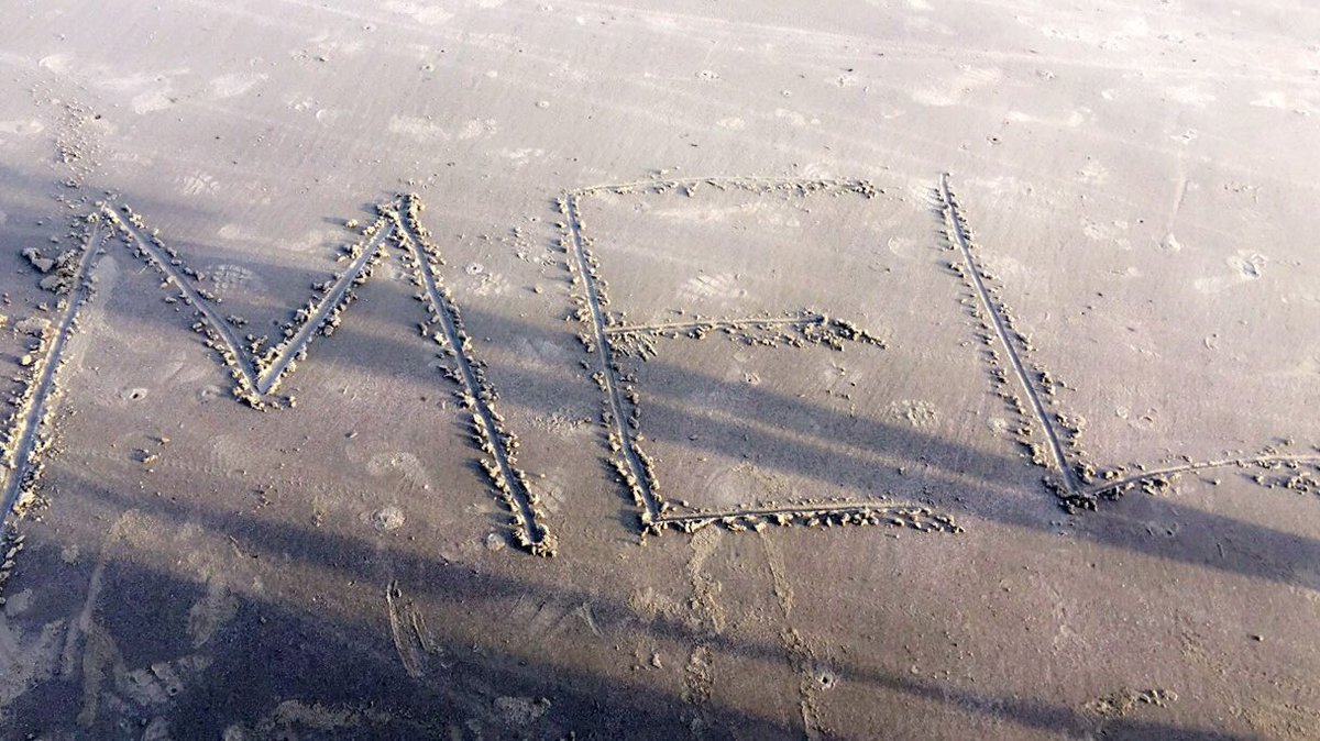 melodysstyles's tweet photo. even reppin at tha beach ;);) @meljoy follow me ?❤ https://t.co/Jl2dvdKeYp