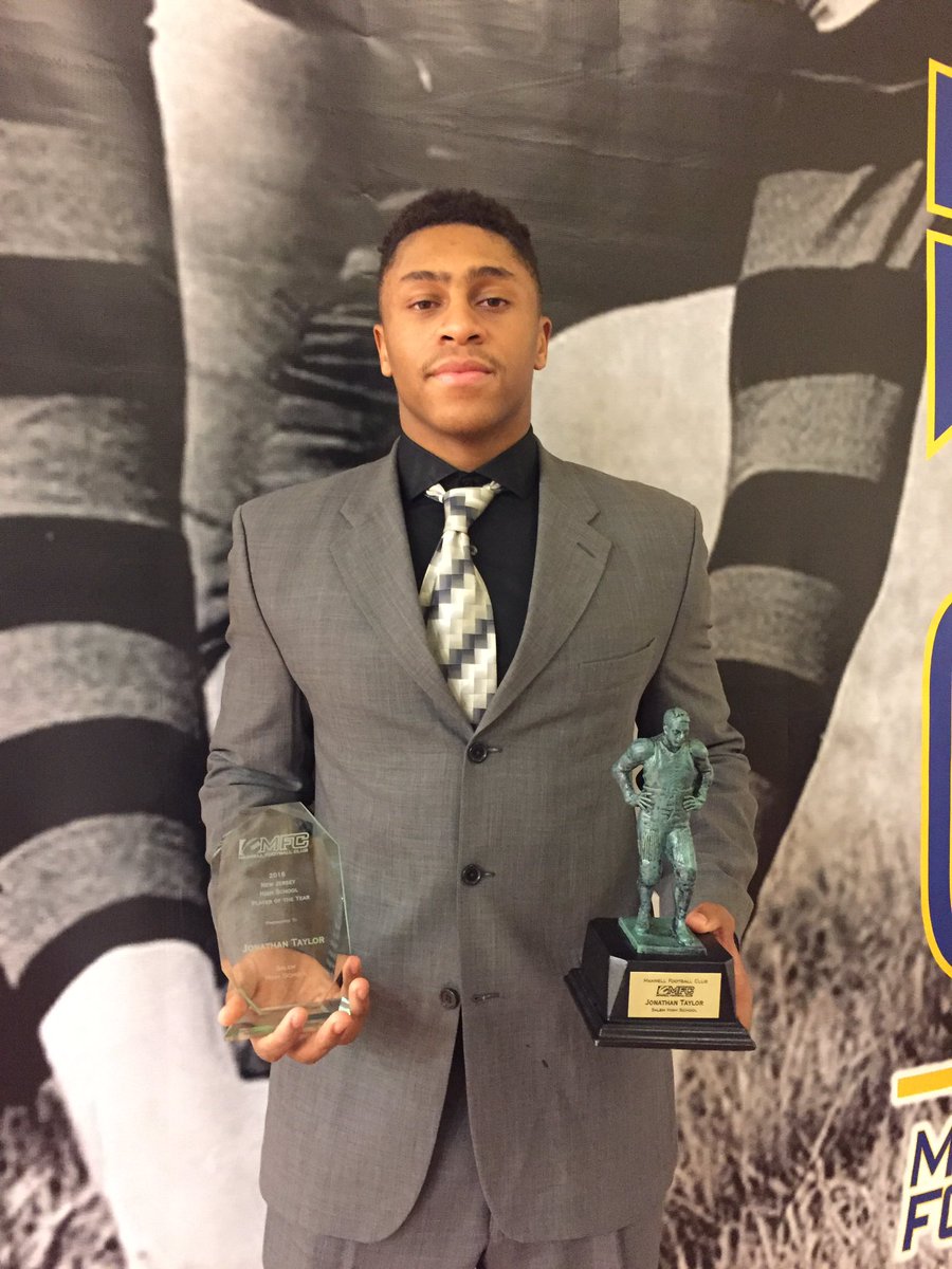 Mini Maxwell winner &amp; <a href="/MaxwellFootball/">Maxwell Football</a> NJ High School Player of the year <a href="/23J_Taylor/">Jonathan Taylor</a>  <a href="/BadgerFootball/">Wisconsin Football</a> commit #NJ_MiniMax