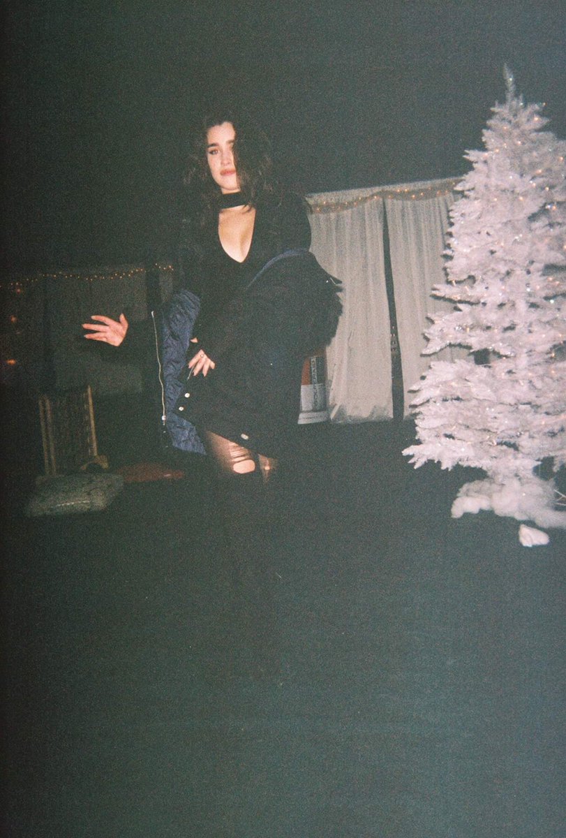 LaurenJauregui's tweet photo. My insta doesn't let me share 2 twitter anymore https://t.co/Njl3BHG0is