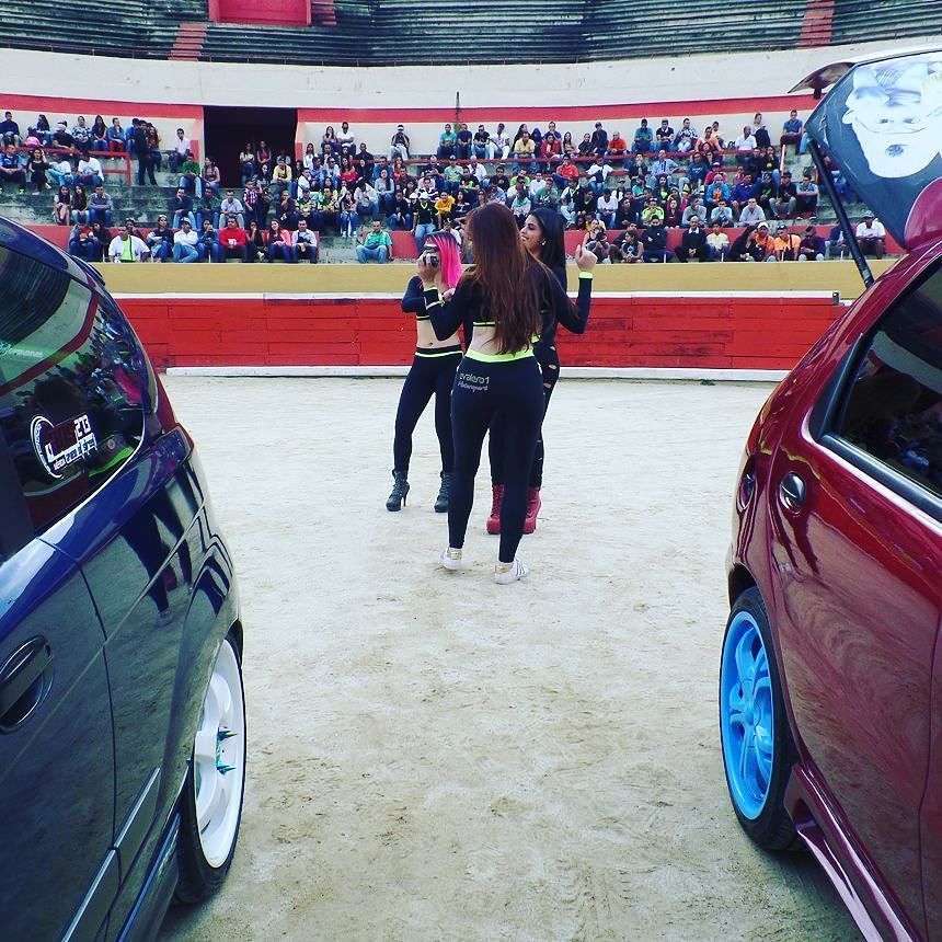 MeridaSoundCar's tweet image. Más de #MeridaSoundCar17

#Caraudio #soundcar #autos #sonido #musica #merida #Venezuela #t… ift.tt/2jNT9rC