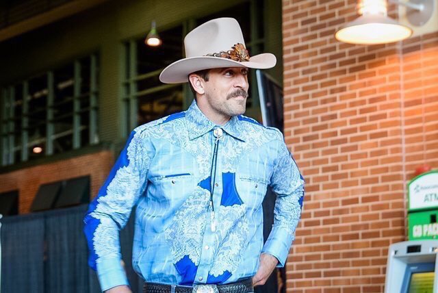 vjhAlways100's tweet photo. New sheriff in town #Perfectball https://t.co/Q81CKDSZFu