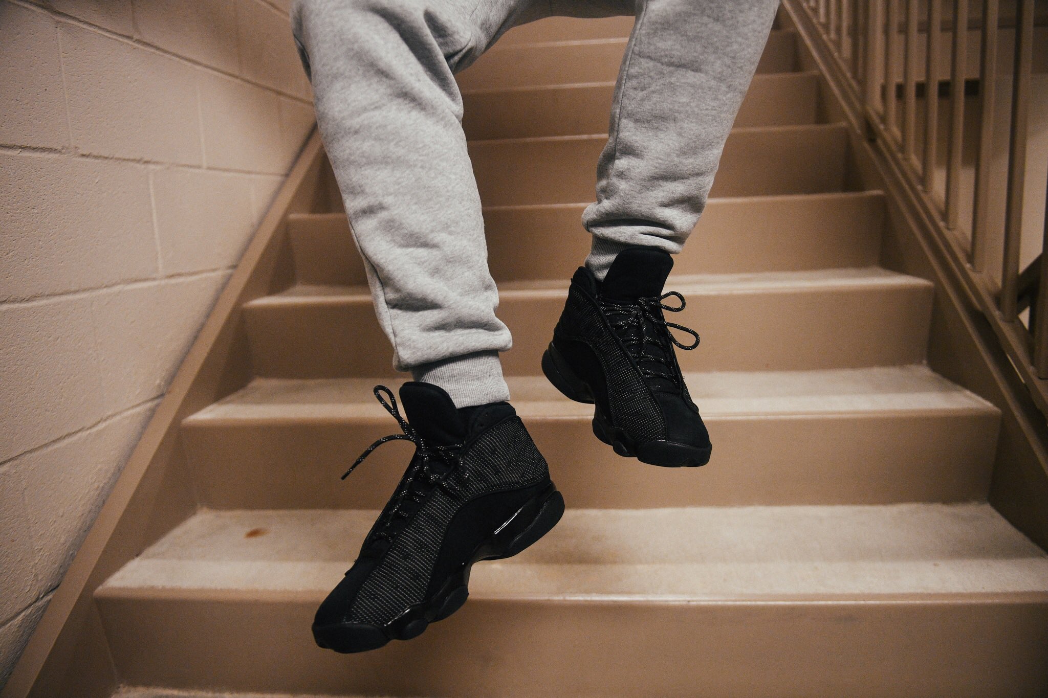 Yes Im PATisDOPE on X Jordan 13 Black Cat drops next week who s thinking about copping em and of course watch my review Video https t iq7iEA8jlc https t hl7ZWySxjL X