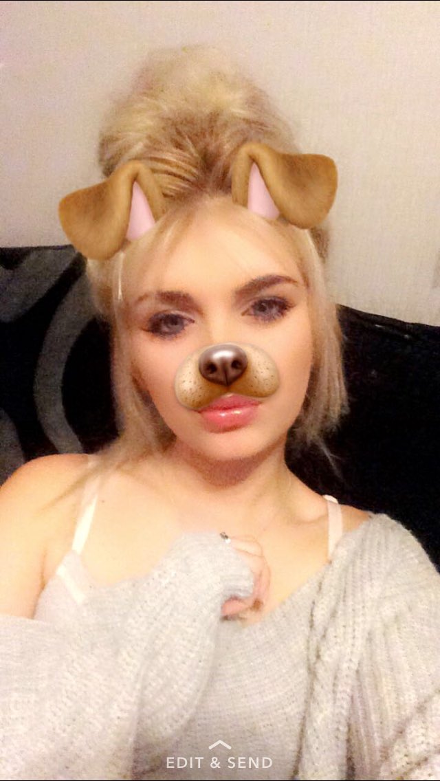 So bored 😝😴😴😴