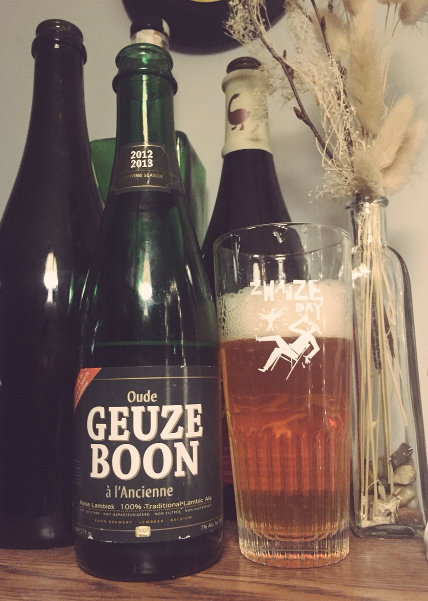 BeerGirlCA's tweet photo. And what better beer to celebrate 14 days of no drinking... but with my dear friend Oude Geuze Boon, traditional lambic. #halfdryjanuary π https://t.co/DMfr2ZoiRM