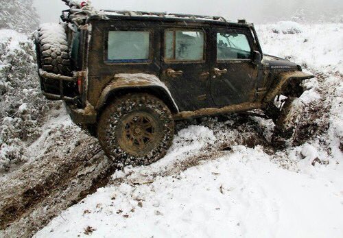 dailyjeepthings's tweet photo. Snow and mud, what's better then that😍 https://t.co/p19Rg5AK44