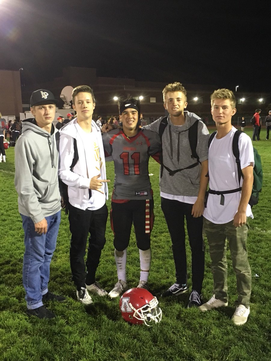 _Tyler_J0nes's tweet photo. Happy Birthday AP 🔪🔪 @adampowell03 https://t.co/jAombl5JYh