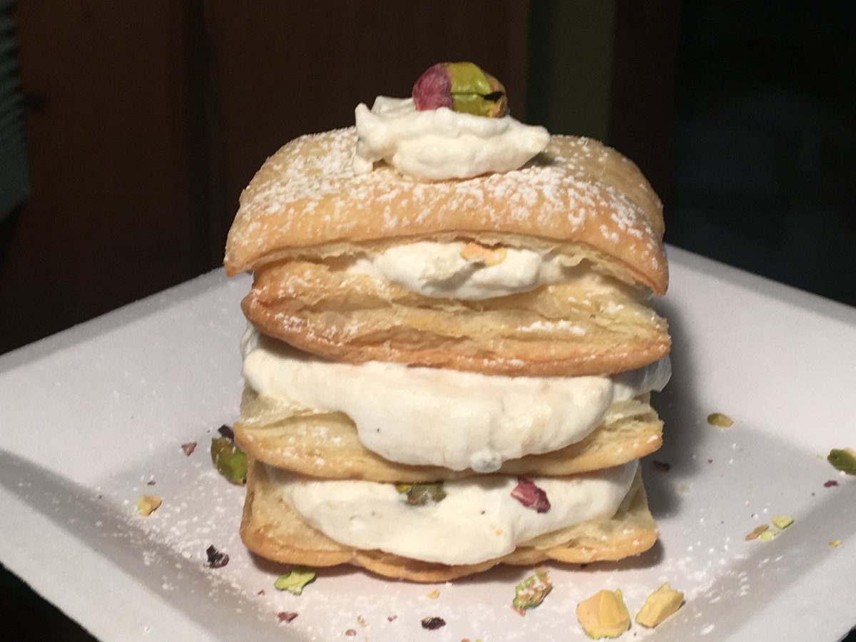 Chris and Amy White tweet media