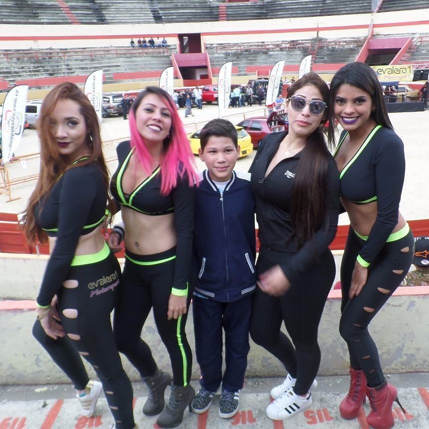 MeridaSoundCar's tweet image. Más de #MeridaSoundCar17

#Caraudio #soundcar #autos #sonido #musica #merida #Venezuela #t… ift.tt/2jOeRf7