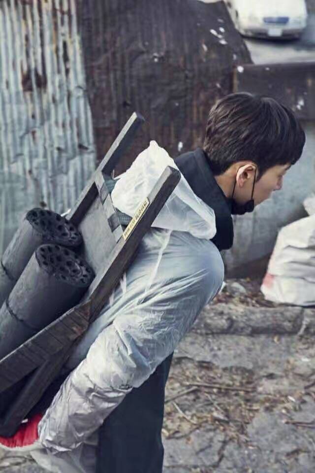 C2QzXoPVQAIWA-Q.jpg:large