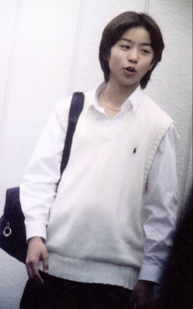 Mashio على تويتر 櫻井翔の学生時代エグくないか え この子がクラスにいるの 一緒に授業受けてるの 同じ委員会になったりしちゃうの 日直とか一緒にやっちゃうの 同じ掃除場所だったりするの 末期