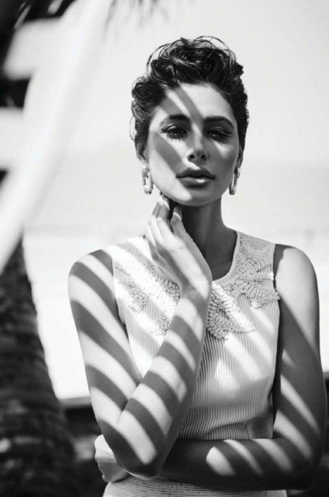 NargisFakhri's tweet photo. "Faith is taking the first step even when you don't see the whole staircase"-Martin Luther King Jr. #motivationmondays #motivate #mlk #faith https://t.co/UWBi97kisb
