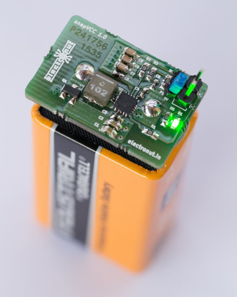 hackaday's tweet image. Snap VCC is a snap-on regulated 3.3 V/5 V power supply for a 9V battery. WANT! bit.ly/1QcAorW