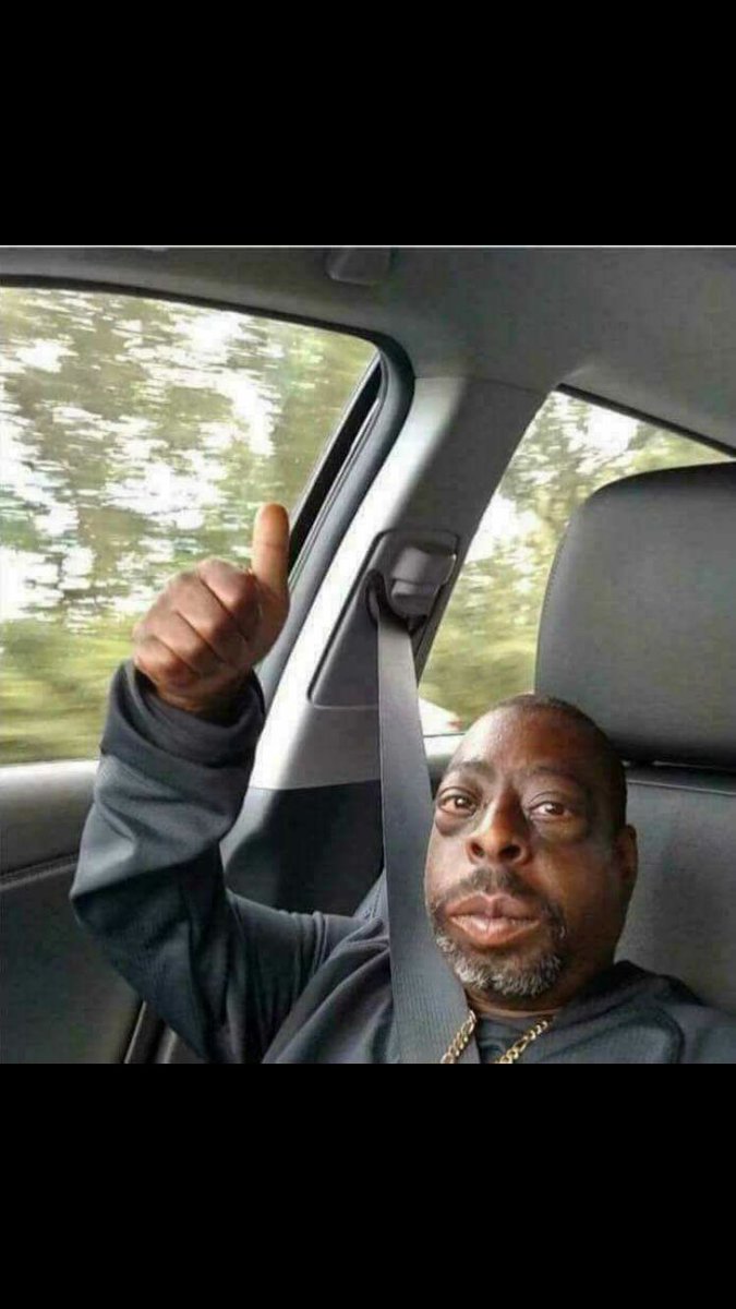 Controlha's tweet image. When I get 2hours of sleep and just bout to leave for school and find out schools cancelled
Me: