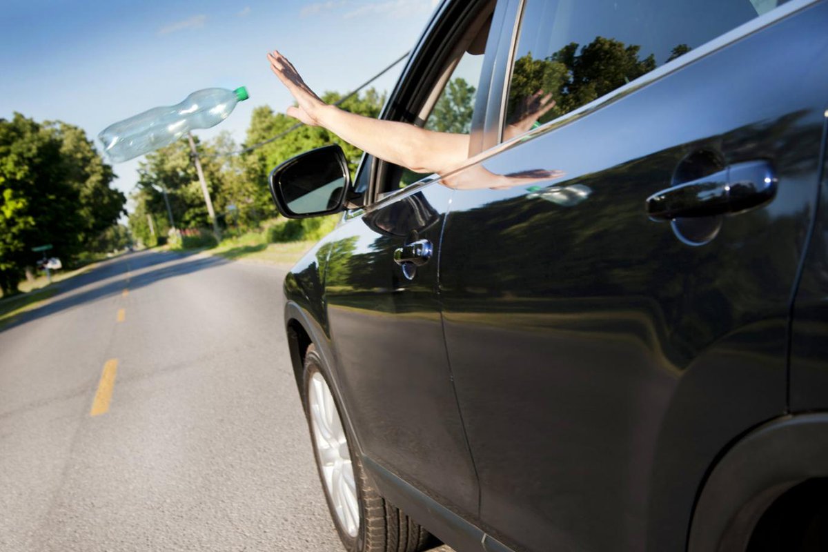 Forge_Recycling's tweet image. Drivers 'could be fined up to £200 if a passenger #litters': ow.ly/ci40307P7GR #rubbish #waste