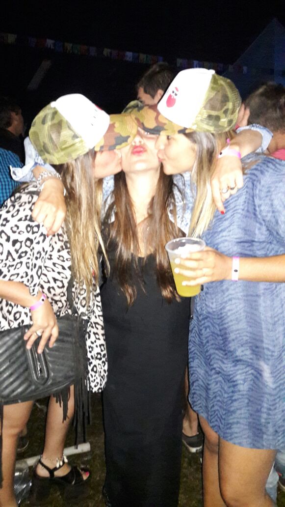Quiero otra fiesta iguallllll <a href="/SantaClausFest/">Santa Claus Fest</a> 🍻🎉🎊😘