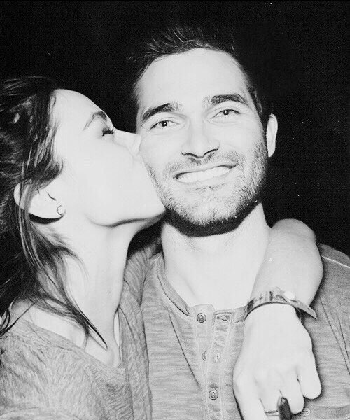 ohitsnaomi's tweet photo. i love my babies #hochleed #dallison https://t.co/CWrKATUEKn