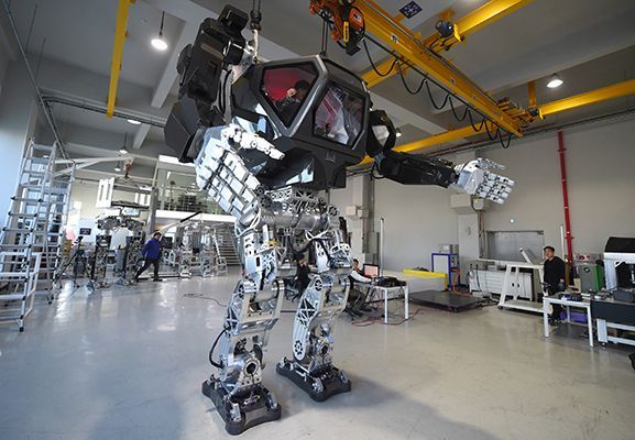 RealClearLife's tweet image. The #Method2 mechanized suit could assist in #Fukushima recovery: buff.ly/2j1Cl3f