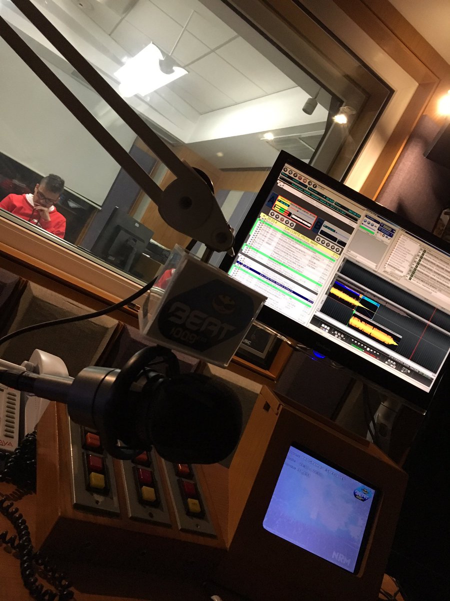 FrankEsMiNombre's tweet photo. Vamos al aire con #LoungeBeat por @BEATOFICIAL Quién se nos une??? SI YA ESTAS ESCUCHANDO RT https://t.co/63gflJkl2M