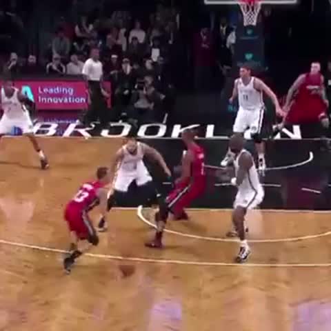 BElla98dope's tweet photo. What a skill😦😦😦#nba #ShabazzNapier

https://t.co/5N8z554Jmw https://t.co/et9oirMRF0