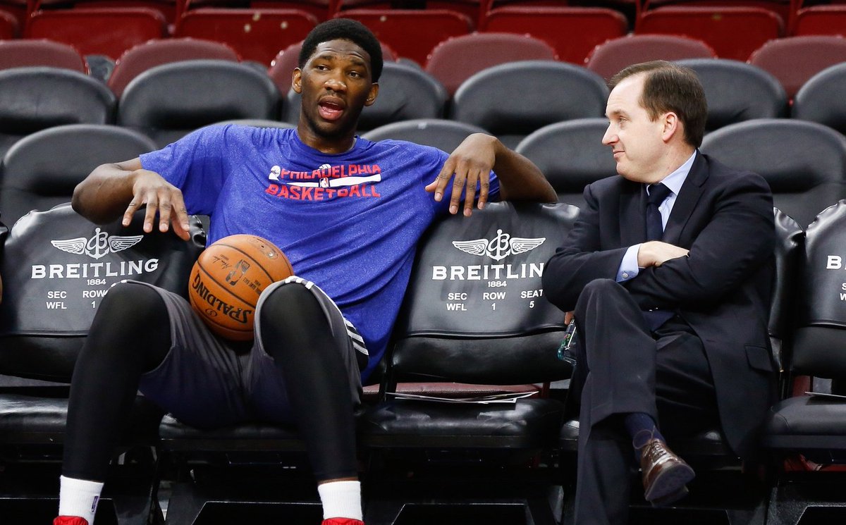 MaxOnTwitter's tweet photo. 🚨Voting closes at 11:59pm today🚨

RETWEET to give JoJo the final push he needs. Do it for The Process. Do it for Sam.

Joel Embiid #NBAVote https://t.co/h8X1b1Ud6n