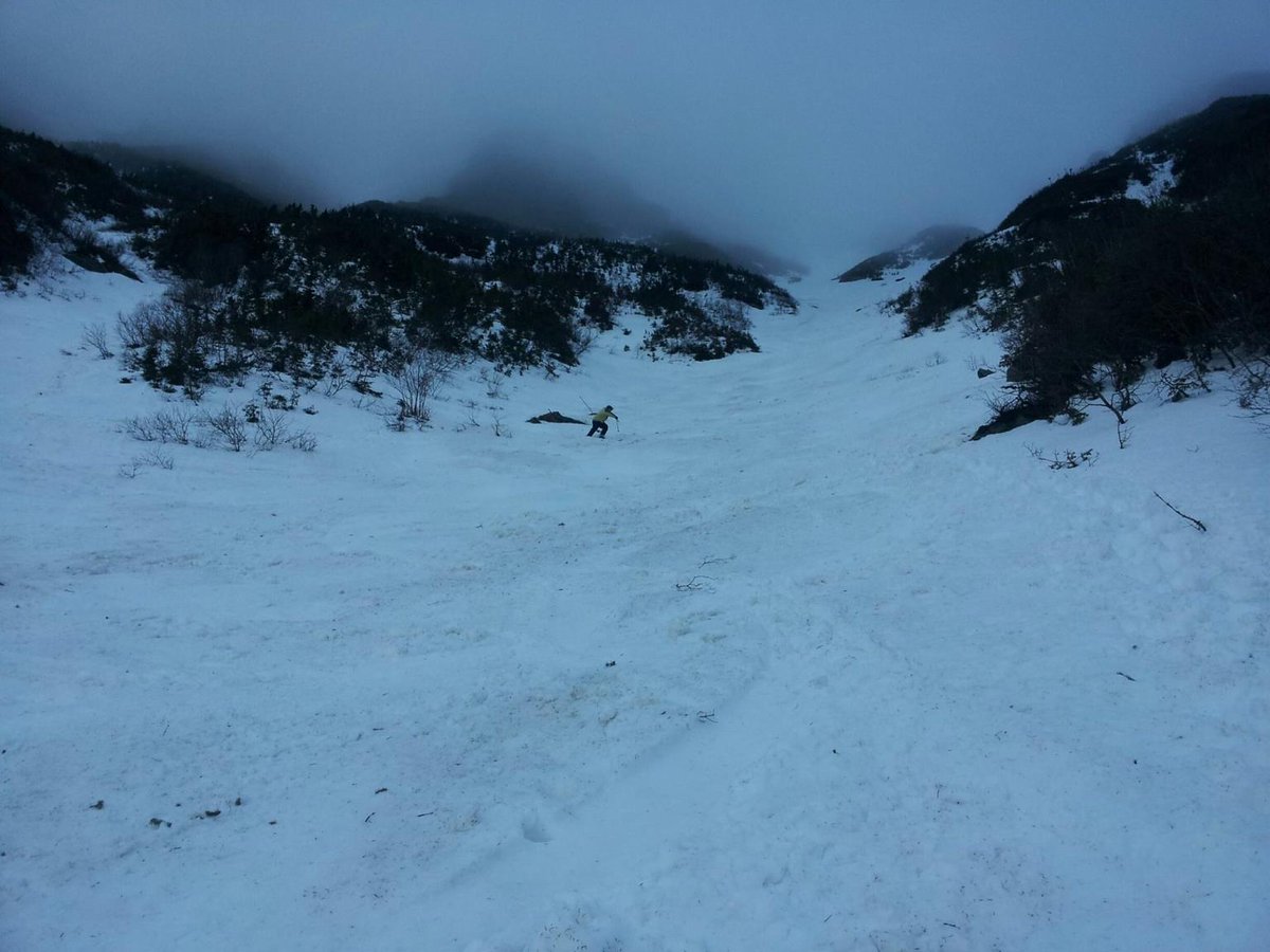 TeresaAlicez's tweet photo. "#Hiked Mt #Washington and skied down #Tuckerman Ravine, #Hillmans #Highway" #nature #hiking #photography https://t.co/BXYoRWjrts