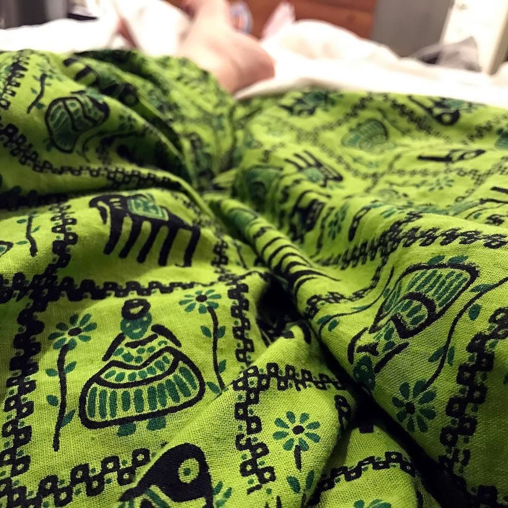 JHananDesign's tweet photo. Love lounging around in my Indian pants! .
.
.
#chicagodesigner #indianweddingplanner #inv… https://t.co/b0j0WES0LY https://t.co/TNX8e7pVvh