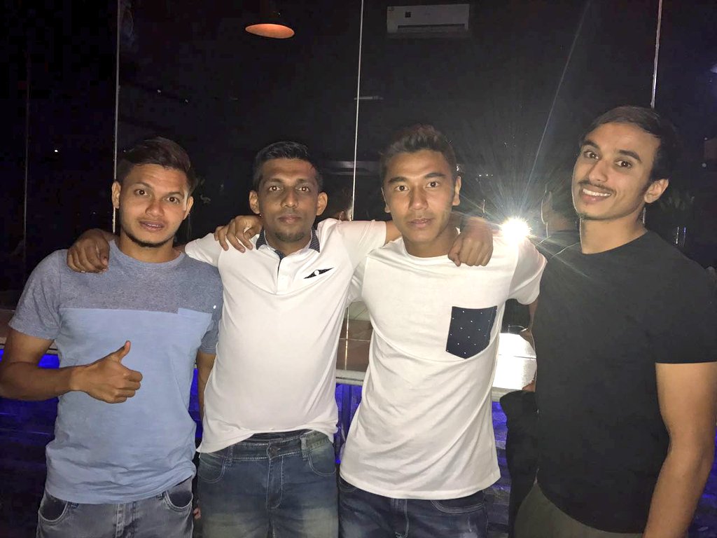 nishukumar22's tweet photo. Dinner with ex national team manager
#aftersolong #againtogether #:-) https://t.co/QTJUNuUmuH