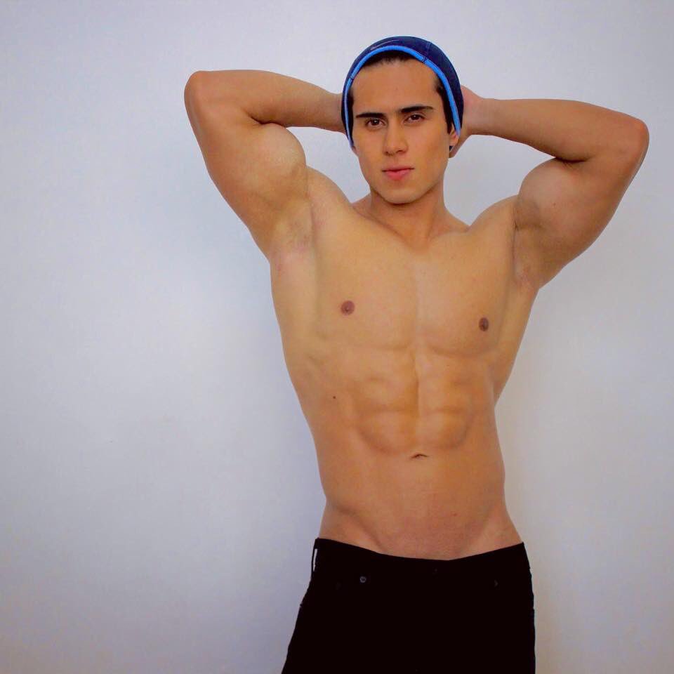 Conaromaacafe's tweet photo. Fernando Gándara
#SexyBoy #PoderososMuscle #BodybuilderMen #HermosoMuchacho #MexicoMuscle #BeautifulGuy #LatinoMuscle #DiosesDelOlimpo https://t.co/bQPQbcNUVF