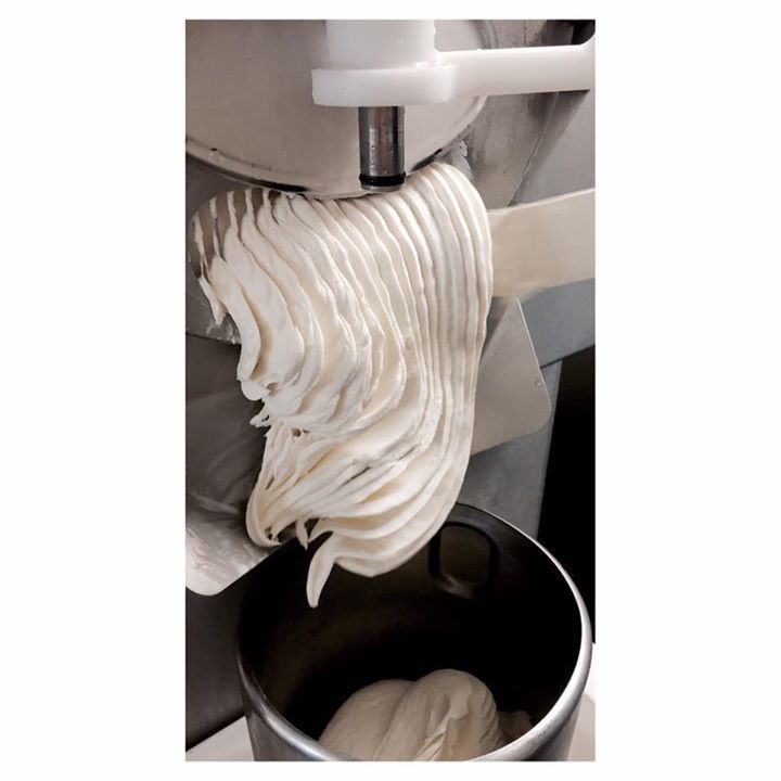 SpringStGrocer's tweet image. 🍋🍋🍋🍋🍋🍋🍋🍋🍋~RICOTTA, LEMON &amp;amp; OLIVE OIL~ 🍋🍋🍋🍋🍋🍋🍋🍋 It&apos;s baaaack! Pop in tonight for a scoop of… ift.tt/1AumeiZ