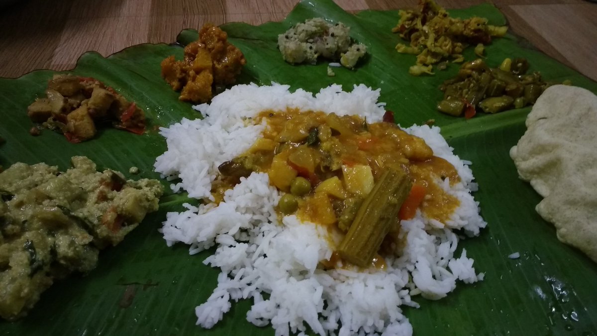 kalaitwit_k's tweet photo. No cuisine can beat Pongal meals!
Can't wait for next #Pongal 
#BraminSapadu
#Tamilfood
#HappyPongal https://t.co/GWoJ9iBxwZ