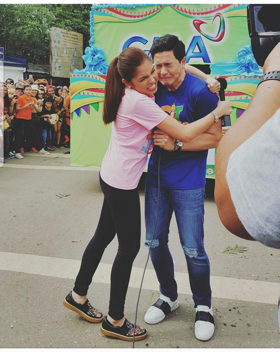 R_FAULKERSoN's tweet photo. 👧👦 https://t.co/K4mQ7nhcf2