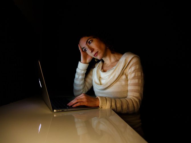 CNET's tweet photo. 6 ways to delete yourself from the internet https://t.co/aJkZscPsry https://t.co/yxjt2asQNp