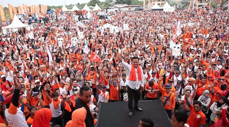 sobatobon's tweet photo. Antusiasme Warga Bekasi Hadiri Kampanye Obon Bambang
#PilkadaKabBekasi2017 #PilkadaBekasi2017 
#CoblosObonBambangNo3
#ObonBambangMenang https://t.co/CgQHgSZkEs