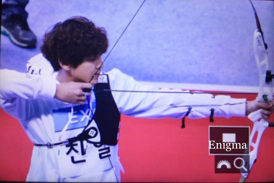 Enigma_Chanyeol's tweet photo. #찬열 #Chanyeol #EXO 170116 아육대 🏹🏹 차녀리 잘했어~! https://t.co/NItRdguCS2