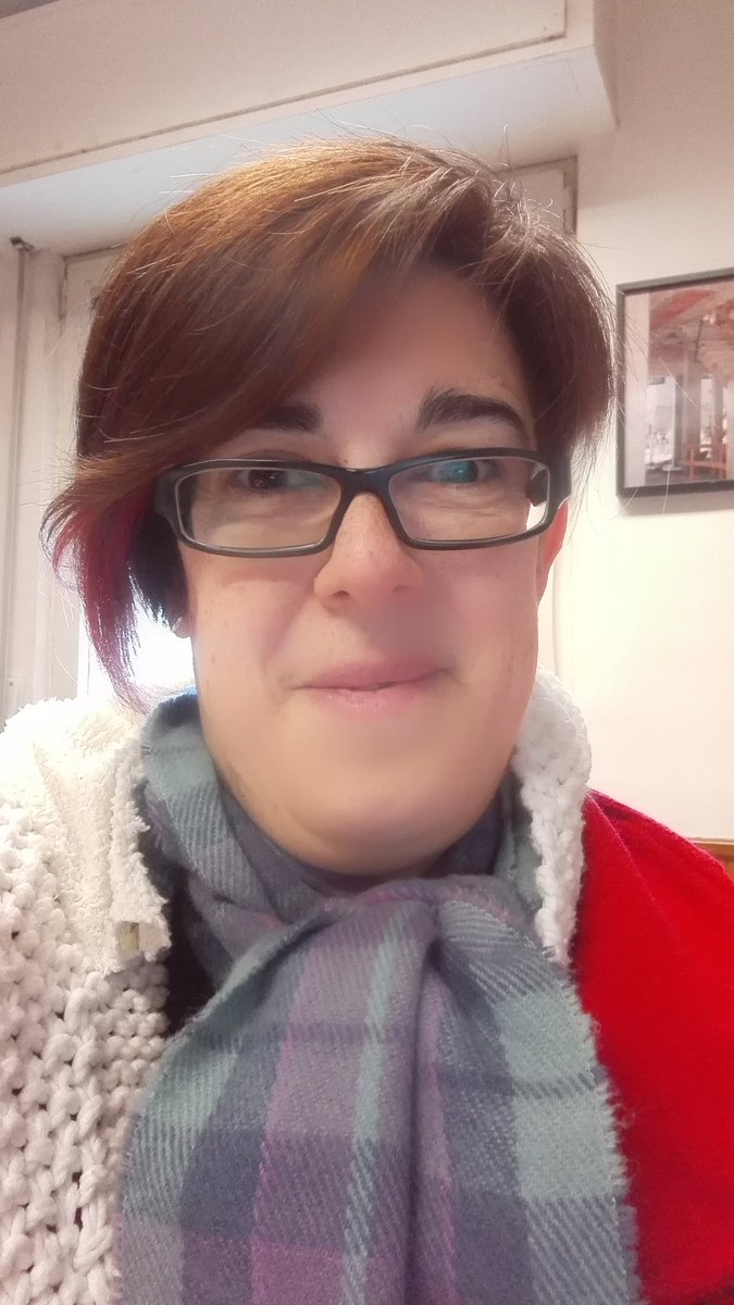 merche_ch's tweet photo. @DiagonalTV Brrr que frío #AporElBlueMonday a ver si hay suerte en el sorteo del DVD de @LaCoronaPartida https://t.co/clJfV4DYWk