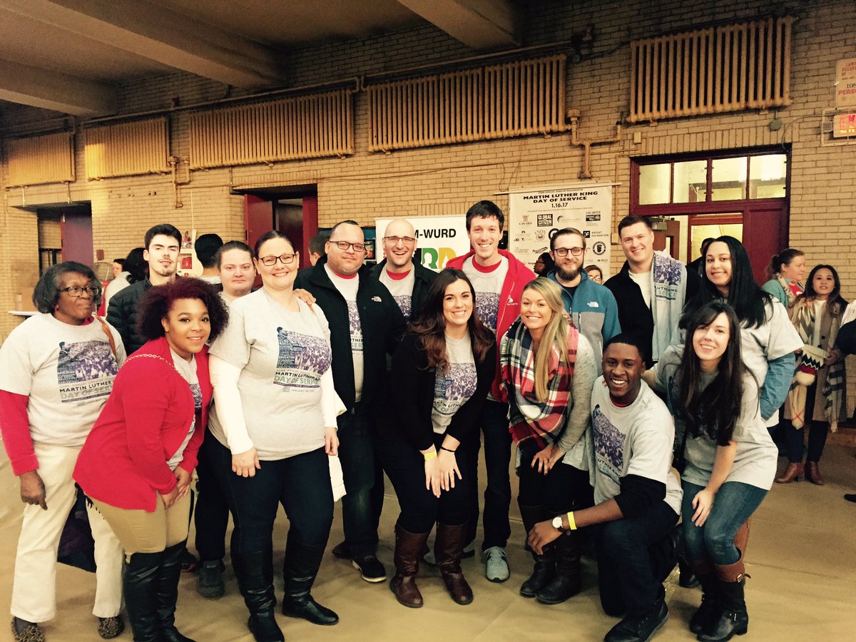 D422 is ready for #mlkdayofservice !!! <a href="/laurengomez07/">LG</a> @JennaWalker422