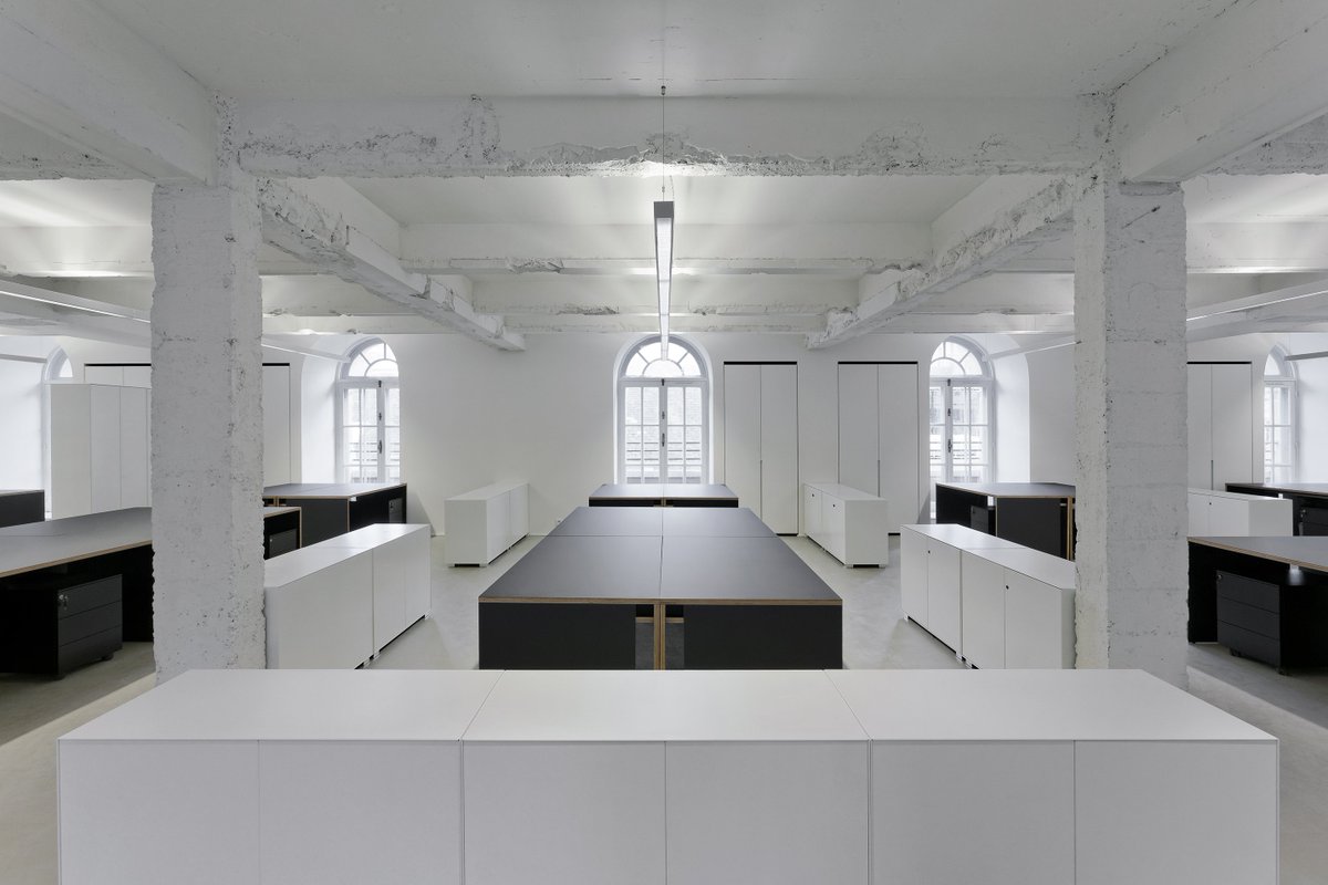 avirgaarchitect's tweet photo. Céline Paris HQ in the running at the #archidesignclubawards #vote #RT https://t.co/KsBQO0p8pj @MUUUZ #teamarchi https://t.co/g2ndINtlXJ