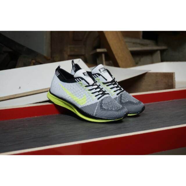 Saya menjual Nike racer f... seharga Rp220.000. Dapatkan produk ini hanya di Shopee! shopee.co.id/sepatumurahban… #ShopeeID