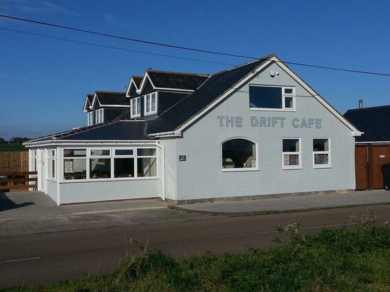 Due to our extension we are now hiring.
Full time cook/ kitchen assistant required 
CV duncanlawrence@live.co.uk