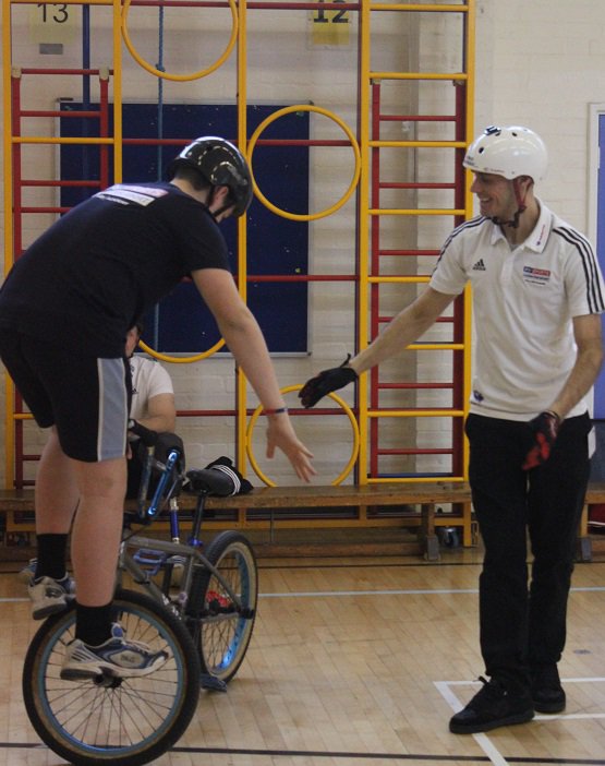 Delighted to welcome <a href="/MikeBMXAcademy/">MikeMullenBMXAcademy</a> today as part of @SkySportsLFSschools initiative - Y10 students learned amazing #bmxskills #inspiration