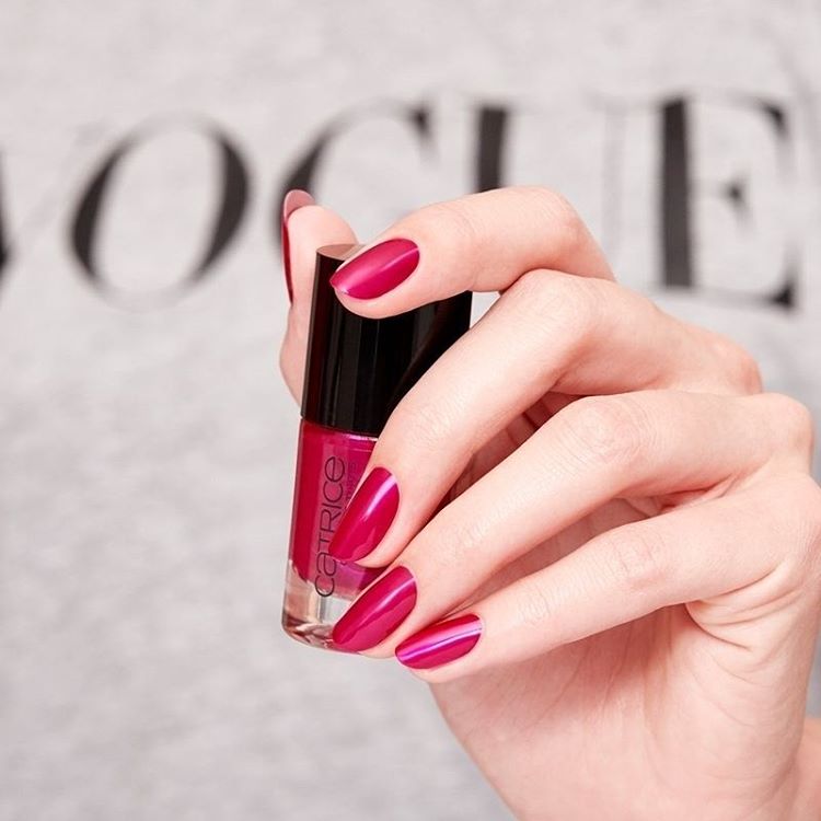 Our Berlin Fashion Week manicure: Ultimate Nail Lacquer 109 ¡Qué linda! #catricelovesfashion