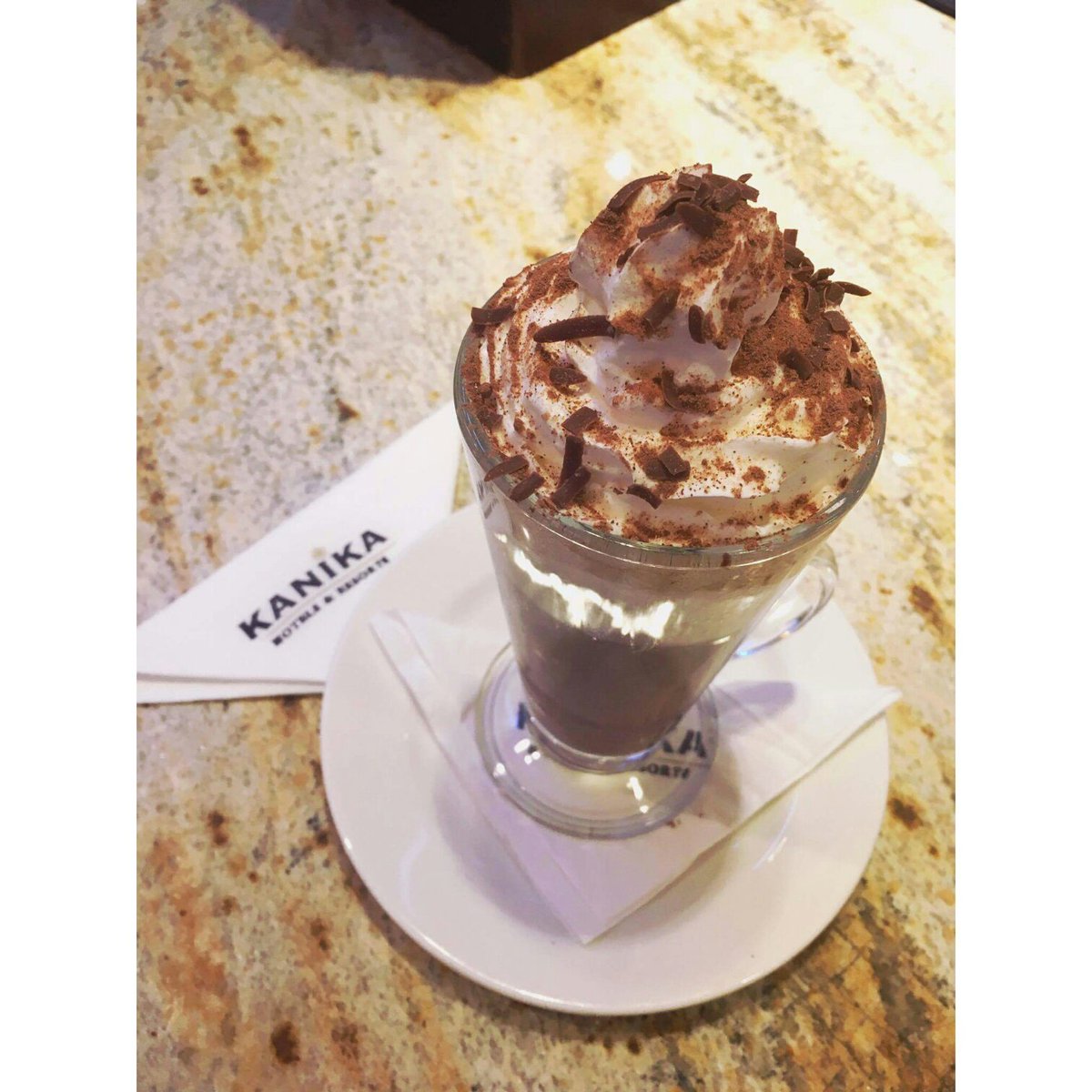 AlexanderKanika's tweet photo. Holiday mode : ON
Destination: Alexanders Bar
Mood: Relaxed with a delicious hot chocolate 👌☕🍫 
#HotChocolate #Alexandersbar https://t.co/HxESQFAdpV