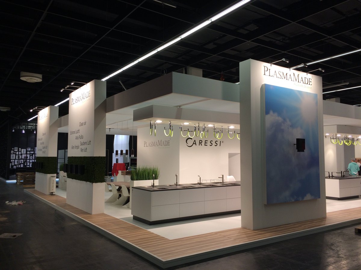 Stand gerealiseerd voor <a href="/plasmamade/">PlasmaMade</a> en Caressi op <a href="/LivingKitchen/">LivingKitchen®</a>. Bezoek stand B-020 | C-021 van 16.-22-01-2017 op <a href="/Koelnmesse/">Koelnmesse GmbH</a>