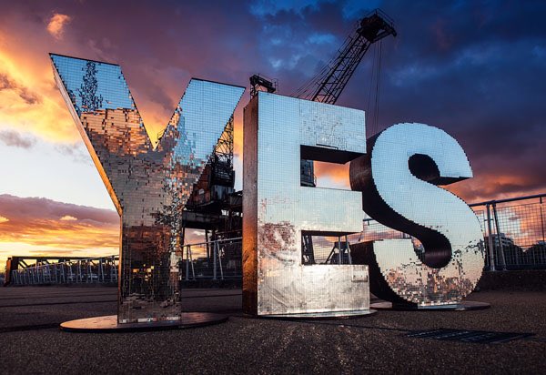 IldikoBuckley's tweet photo. Sculpture by @ildikobuckley and @jane_karma image: @Nick_Caro_Photo #batterseapowerstation #highlight #ThamesFestival #sculpture #publicart https://t.co/RUqEtUs4tO